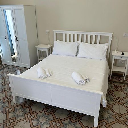 Corte Bianca Bed and Breakfast Trani Exteriör bild