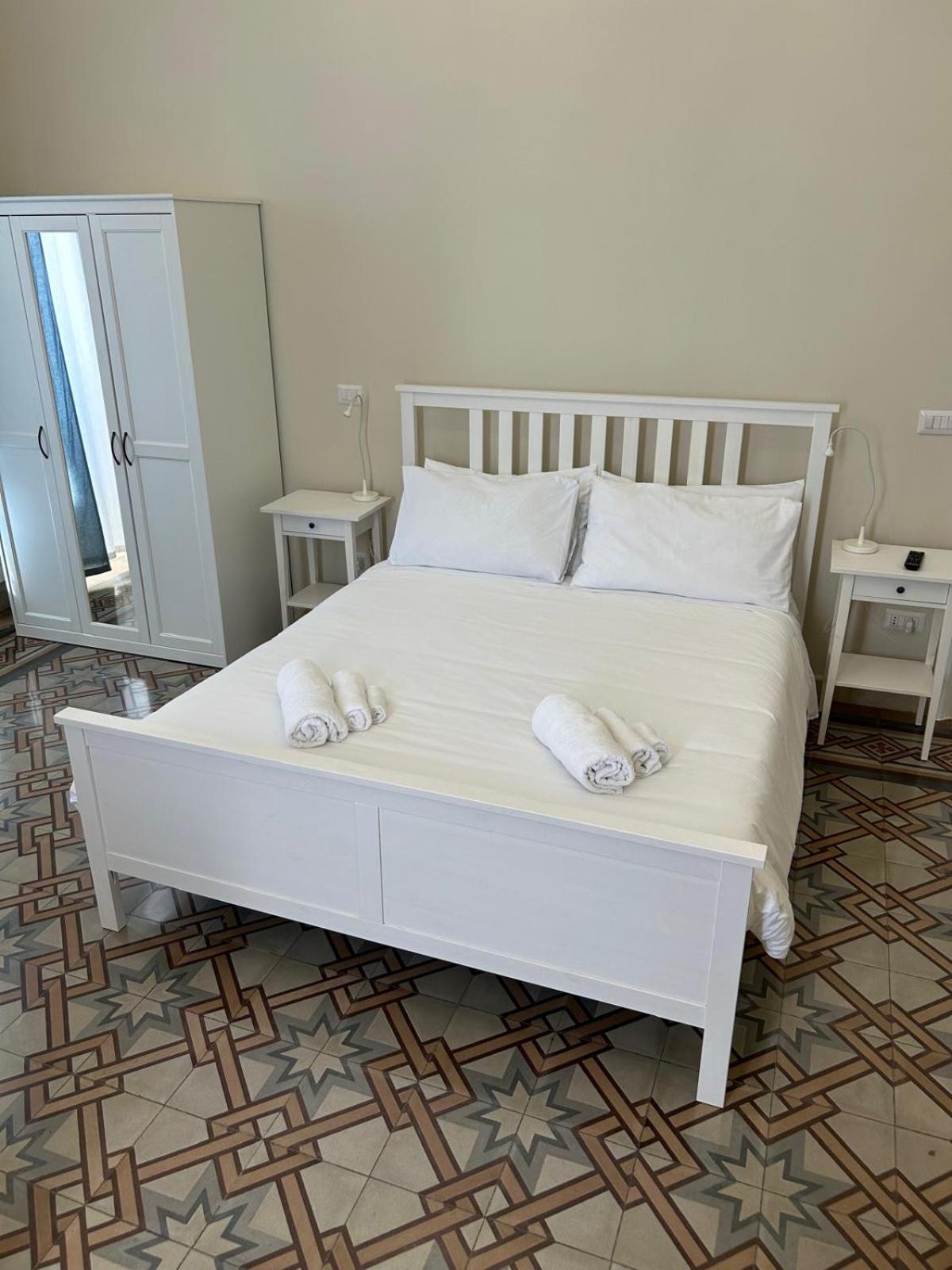 Corte Bianca Bed and Breakfast Trani Exteriör bild